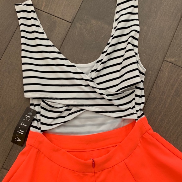 Cute, comfortable, fun colored dress - Picture 3 of 4